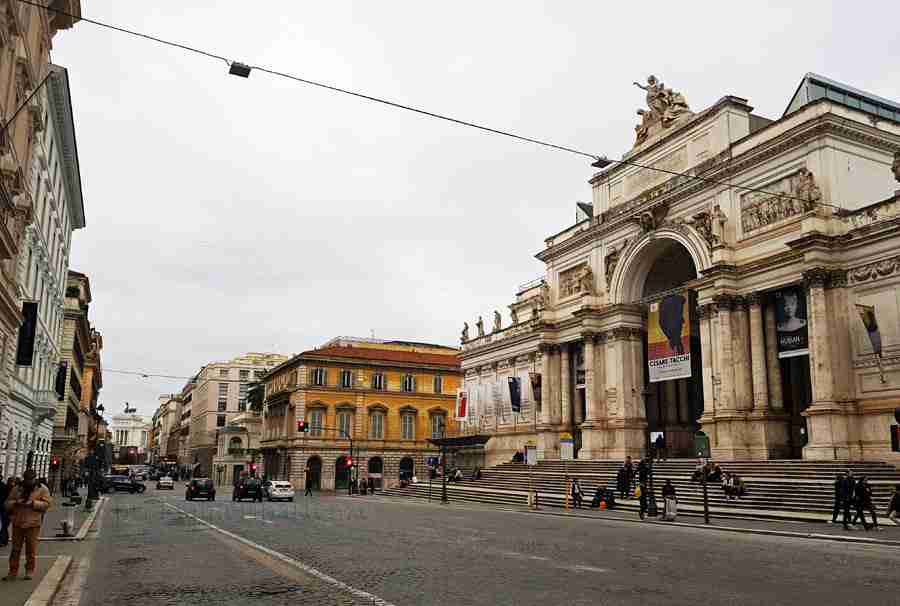 Human+mostra a roma